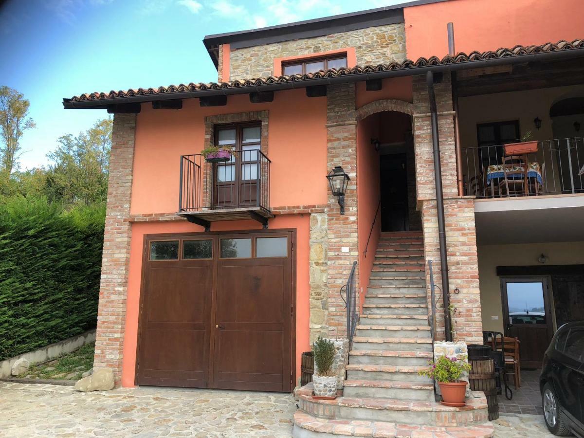 Agriturismo La Ca Veja Монфорте-д'Альба Екстер'єр фото